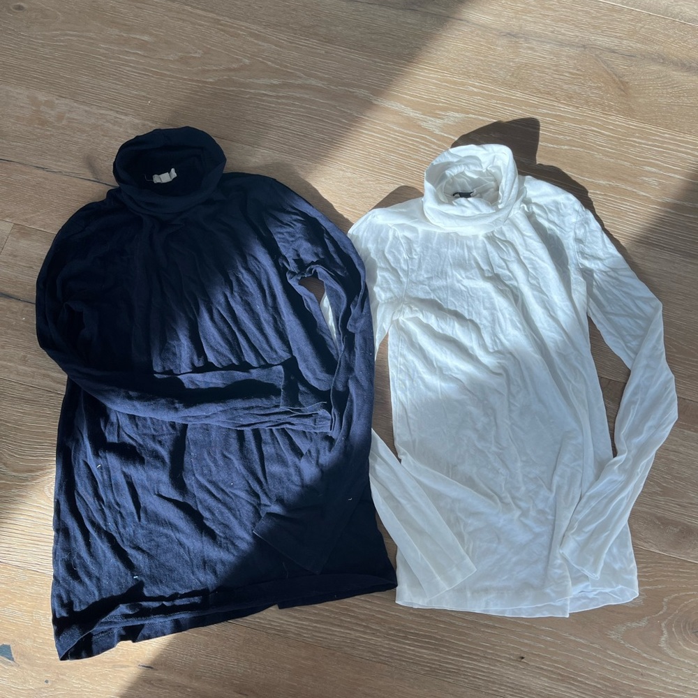 J CREW Navy and white turtleneck long sleeve